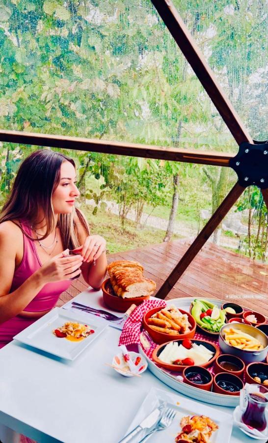 Phalesia Glamping Otel 萨潘贾 外观 照片