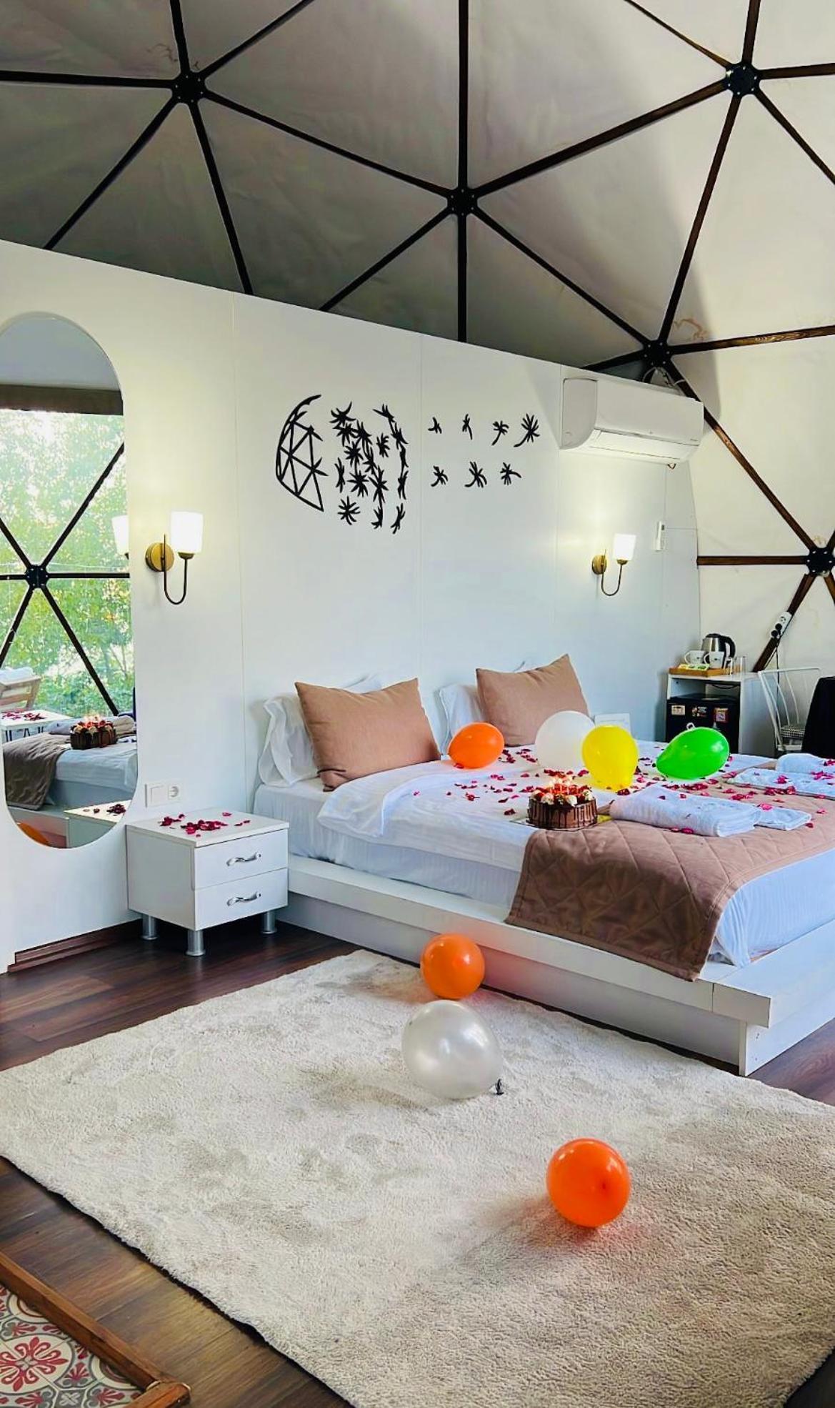 Phalesia Glamping Otel 萨潘贾 外观 照片